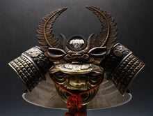 Vintage Samurai Helmet  -TOKUGAWA IEYASU's kabuto- Middle Size