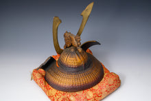 Japanese Old Vintage Samurai Middle Size Helmet -Dragon Kabuto- with a cushion