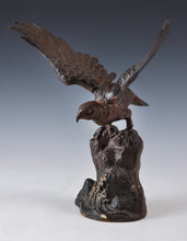 Japanese Old Vintage Bronze Small Hawk -Room Guardian Sculpture- Takaoka Product