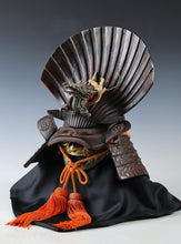 Massive Japanese Samurai Helmet -Itara shellfish- Super Rare Product