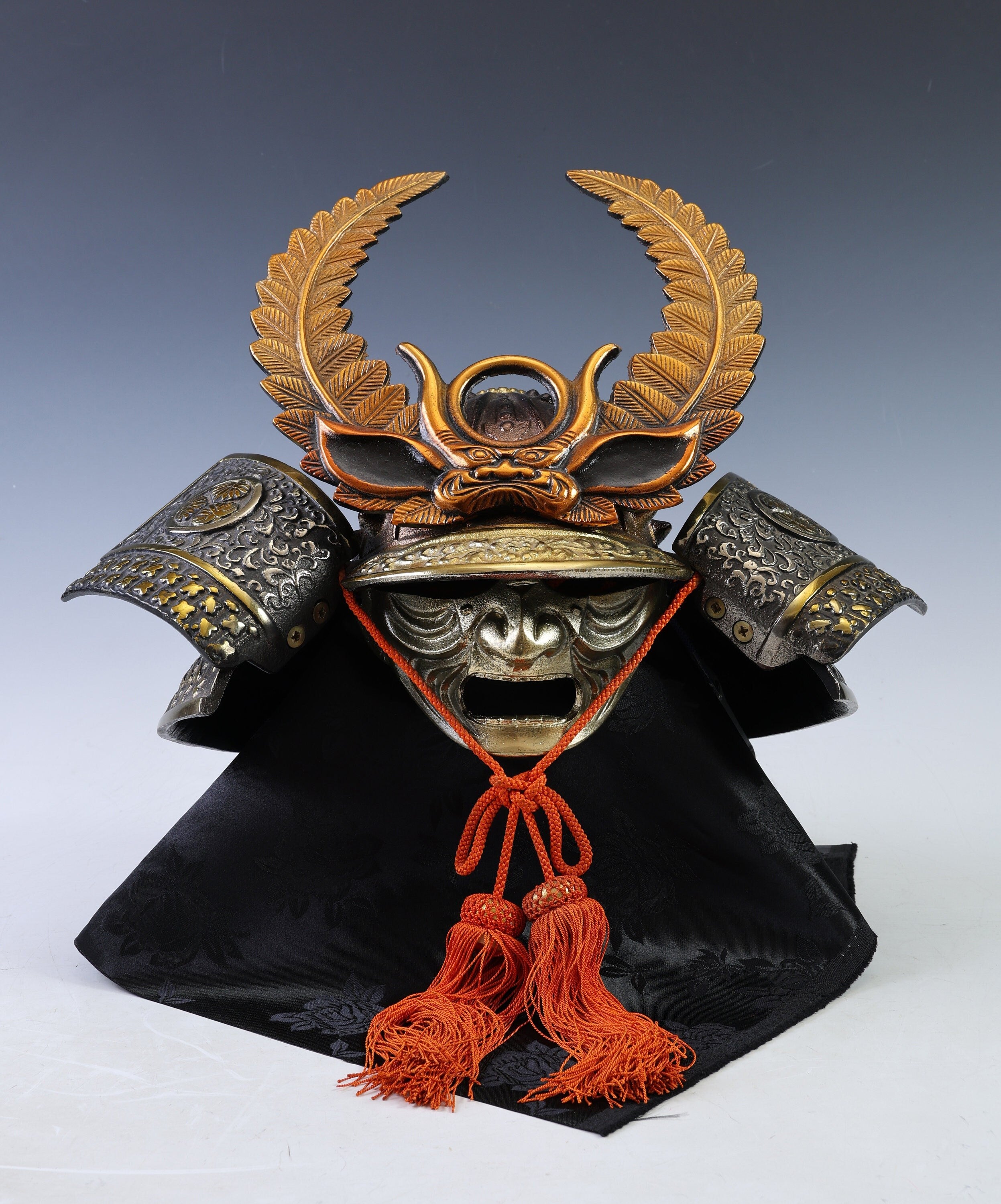 Vintage Japanese Samurai Helmet -TOKUGAWA IEYASU's Kabuto- with a