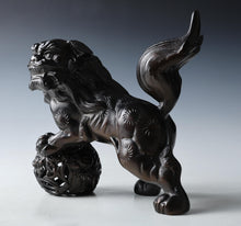 Beautiful Japanese Legendary Bronze Figure Good Atmosphere Leo Komainu