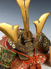 Japanese Beautiful Samurai Helmet  -Kusunoki Masashige Kabuto- with a cushion