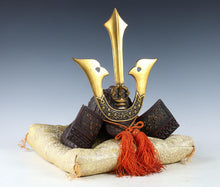 Great Samurai Helmet -Rare Form Kusunoki Masashige Helmet- Middle Size